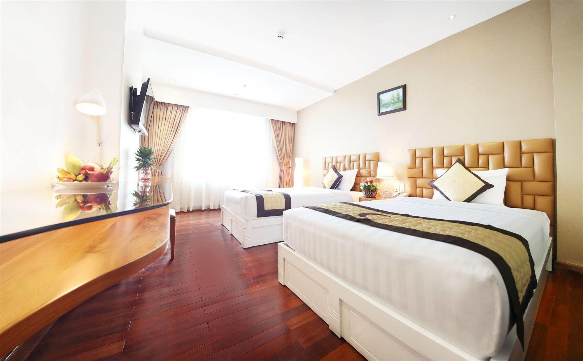 הו צ'י מין סיטי Cosmopolitan Hotel מראה חיצוני תמונה